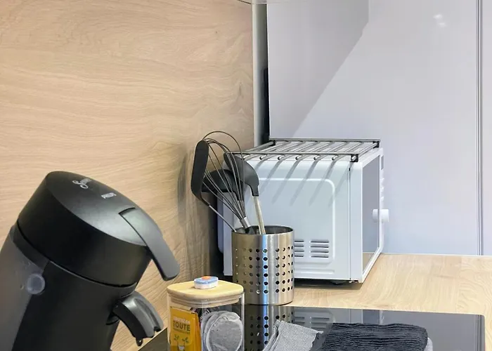 2 Min Rois De Majorque, Netflix, Air Conditioning